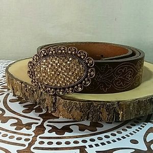 Landes belt with jeweled buckle